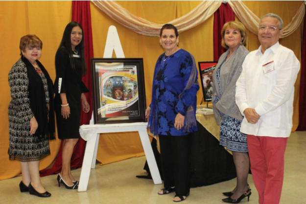 De izquierda a derecha: Prof. Carmen A. Bracero Lugo, Rectora Interina; Dra. Joahana Ramos Virola, Decana Asociada Interina de Asuntos Académicos y Coordinadora; Dra. Silvia Alvarez Curbelo, Deponente Principal, Dra. Tessie Cruz Rivera, Ayudante Especial de la Rectora Interina y Dr. Rodolfo Lugo Ferrer, Decano Interino de Asuntos Académicos. De izquierda a derecha: Prof. Carmen A. Bracero Lugo, Rectora Interina; Dra. Joahana Ramos Virola, Decana Asociada Interina de Asuntos Académicos y Coordinadora; Dra. Silvia Alvarez Curbelo, Deponente Principal, Dra. Tessie Cruz Rivera, Ayudante Especial de la Rectora Interina y Dr. Rodolfo Lugo Ferrer, Decano Interino de Asuntos Académicos.