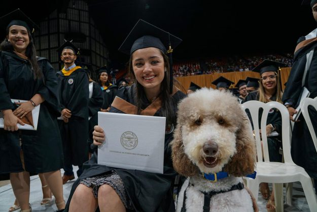 Gabriella Sofía Bonilla Lugo, estudiante del Departamento de Administración de Empresas Gabriella Sofía Bonilla Lugo, estudiante del Departamento de Administración de Empresas