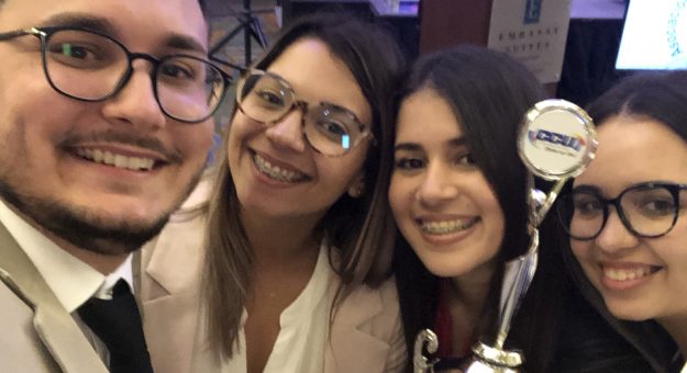 Salen airosos la AEC de la UPRP en importantes competencias