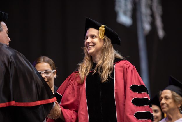 Sylvia Aponte – Dra. en Lingüística UPR Río Piedras Sylvia Aponte - Dra. en Lingüística UPR Río Piedras