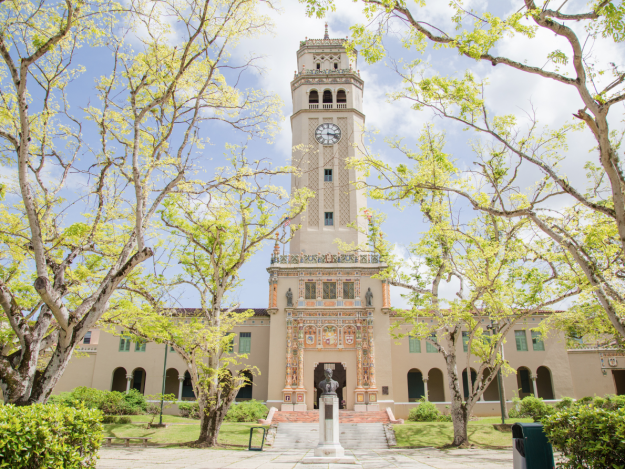 Middle States reafirma la acreditación de los 11 recintos de la Universidad de Puerto Rico Middle States reafirma la acreditación de los 11 recintos de la Universidad de Puerto Rico