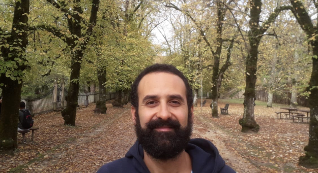 Dr. Gustavo García López en el Jardín Botánico de Coimbra en Portugal