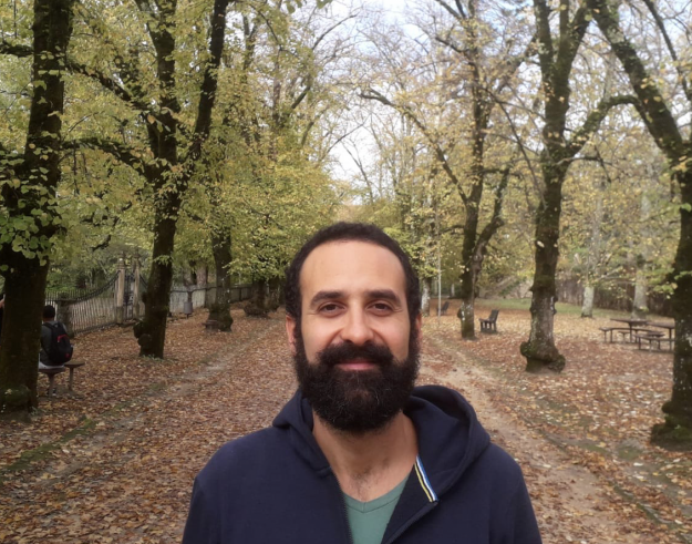 Dr. Gustavo García López en el Jardín Botánico de Coimbra en Portugal Dr. Gustavo García López en el Jardín Botánico de Coimbra en Portugal