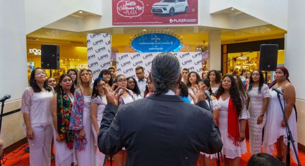 Universidad de Puerto Rico concluye exitosamente orientación en centros comerciales para dar a conocer oferta académica