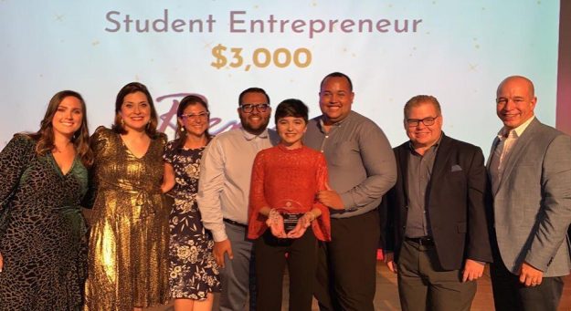 Grupo Enactus del Recinto de Río Piedras de la UPR es galardonado con el importante Student Entrepreneur Prize del Grupo Guayacán