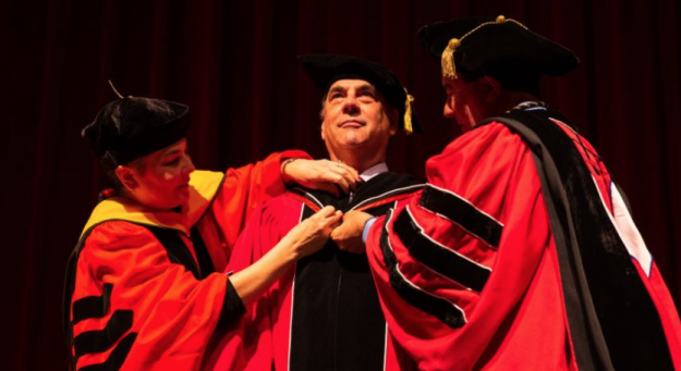 UPR otorga grado de Doctor Honoris Causa en Música al maestro Maximiano Valdés