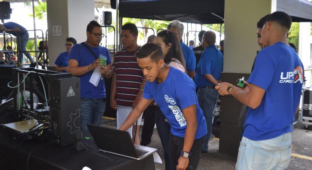 Feria de servicios y admisiones en UPR Carolina