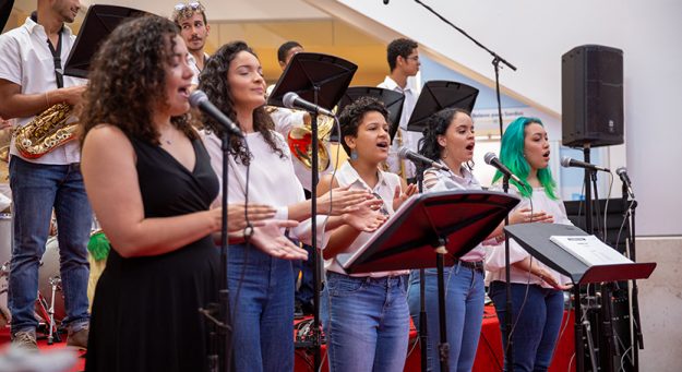 Conjunto Criollo - La IUPI exhibe talento musical en redes sociales