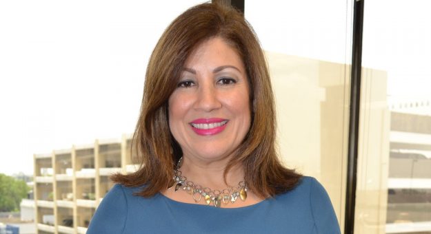 La ingeniera Yvette T. Collazo, egresada de la clase de 1990 del Departamento de Ingeniería Mecánica fue nombrada como directora de la Oficina de Prevención de la Contaminación y Tóxicos (OPPT) de la Agencia de Protección Ambiental de los Estados Unidos (EPA). Suministrada