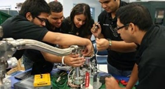 UPR Rio Piedras Students working in the Rocket Satellite Project