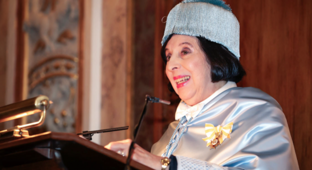 Foto Dra. Luce López Baralt