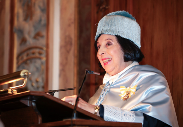 Foto Dra. Luce López Baralt Foto Dra. Luce López Baralt