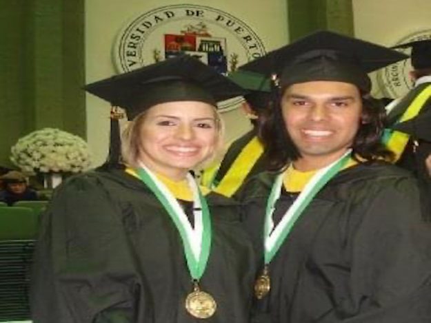 Los doctores Yadira M. Soto Feliciano y Francisco J. Sánchez Rivera se graduaron el mismo día de sus respectivos bachilleratos del RUM. (Suministrada) Los doctores Yadira M. Soto Feliciano y Francisco J. Sánchez Rivera se graduaron el mismo día de sus respectivos bachilleratos del RUM. (Suministrada)