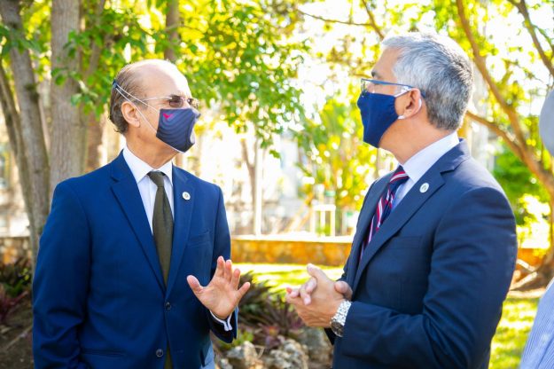 51b0bbdf-9327-4c41-ae67-0e3114af7ad2 51b0bbdf-9327-4c41-ae67-0e3114af7ad2