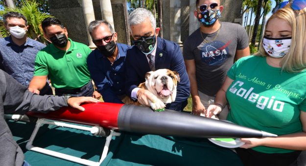 Alpha Astrum del RUM listo para lanzamiento de su cohete con huella de Tarzán