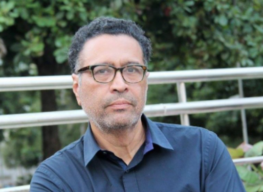 Doctor Carlos Roberto Gómez Beras, profesor de la Universidad de Puerto Rico en Humacao Doctor Carlos Roberto Gómez Beras, profesor de la Universidad de Puerto Rico en Humacao