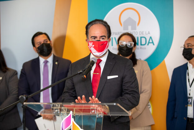 Dr. Luis A. Ferrao Delgado Dr. Luis A. Ferrao Delgado