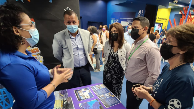 Bio-optical Oceanography Laboratory Bio-optical Oceanography Laboratory