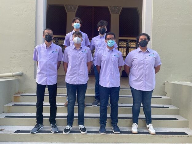 Estudiantes UHS 2 Estudiantes UHS 2