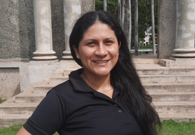 Yareni Lara Yareni Lara