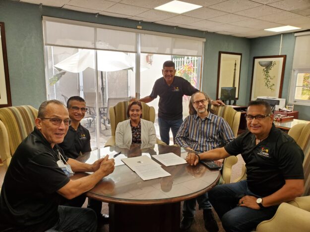 Firma Acuerdo UPR Cayey y Casa Histórica de la Música 1 Firma Acuerdo UPR Cayey y Casa Histórica de la Música 1