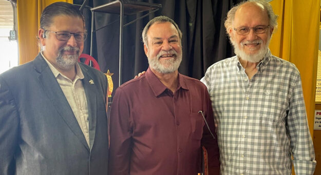 Jacobo Morales, Pedro Muñiz y Dr. Miguel Vélez Rubio