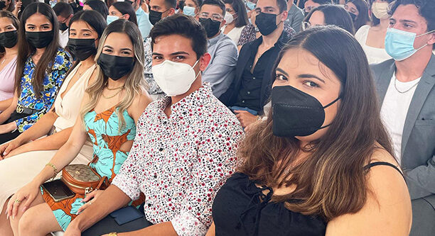 Homenajean a más de 300 estudiantes con altos honores en UPR Aguadilla