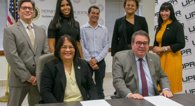 Firma UPR y Justicia 002