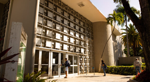 Edificio Biblioteca Jose M Lazaro 1