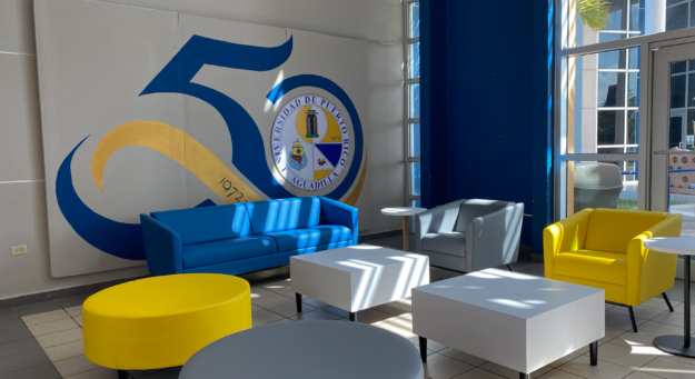 UPR Aguadilla moderniza espacios  con nuevos mobiliarios