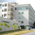 Frente del Edificio de la UPR Bayamón