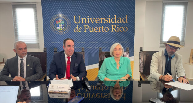 Image En aras de buscar alternativas y soluciones para atender la pérdida de población en la isla, el presidente de la Universidad de Puerto Rico (UPR), Dr. Luis A. Ferrao anunció que el sábado 6 de mayo se realizará el foro, Puerto Rico 2030: ¿Cómo evitar la posible catástrofe demográfica? Alternativas y Opciones, y reunirá a profesionales del sistema universitario, sector privado y gubernamental para discutir la rápida reducción demográfica.