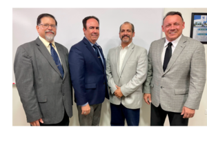 UPR y American University firman acuerdo para apoyar estudiantes afectados por el cierre de la institución universitaria que tenía recintos en Bayamón y Manatí