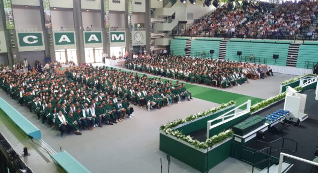 RUM celebra su centésima décima graduación con 1,934 graduandos