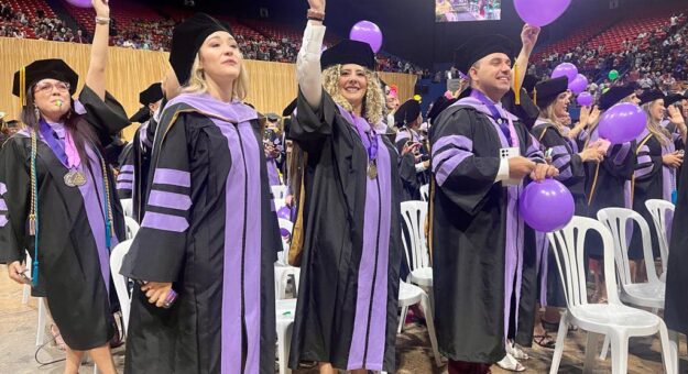 Ciencias Médicas gradúa 753 nuevos profesionales en las ciencias de la salud