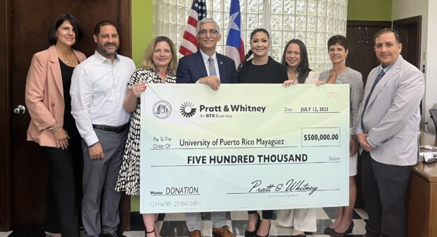 RUM recibe donativo de $500 mil de Pratt & Whitney para el desarrollo de proyectos de la industria aeroespacial