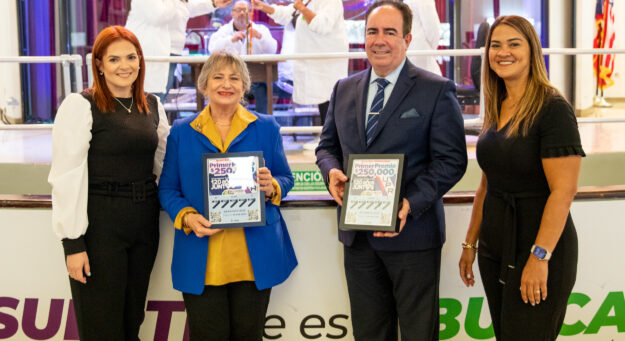 Dir Operaciones Loteria Heidi Hernandez-Rectora Rio Piedras Angelica Varela- Presidente Luis A Ferrao- secretaria auxiliar loteria Lorna Huertas