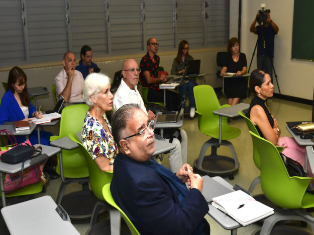 Departamento de Humanidades del RUM recibe subvención para ampliar su oferta de cursos Departamento de Humanidades del RUM recibe subvención para ampliar su oferta de cursos