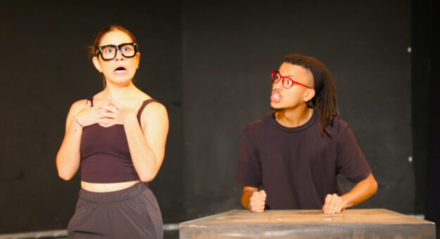 Escenas de la obra El Gran Circo Eucraniano