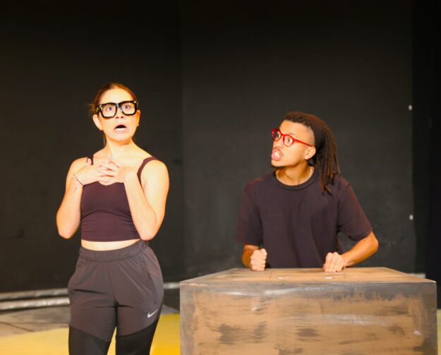 Escena Obra El Gran Circo Eucraniano Escenas de la obra El Gran Circo Eucraniano