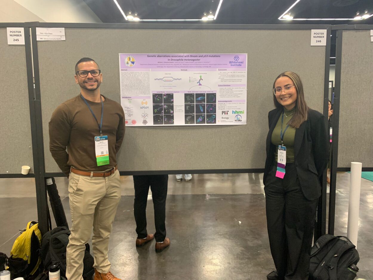 Adriana Camacho junto a su mentor, el Dr. Miguel Méndez, Catedrático Auxiliar del Departamento de Ciencias Naturales de UPRAg