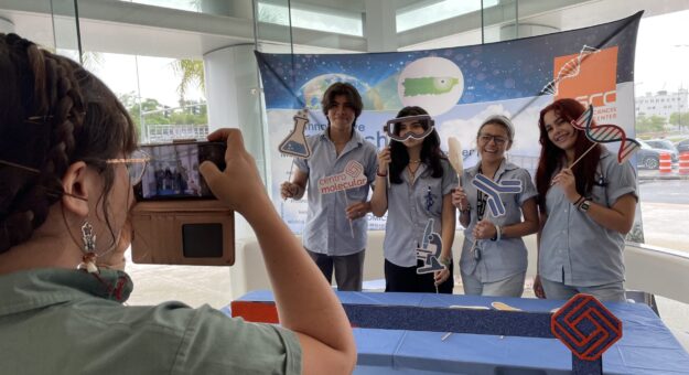 Bajo el lema Sustentabilidad Ambiental el Centro Molecular celebró Casa Abierta