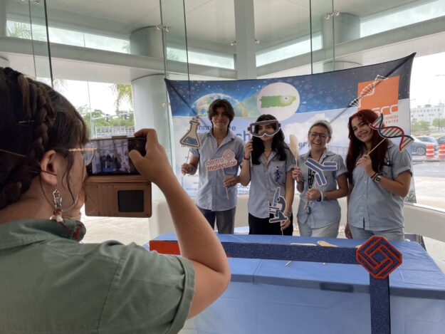 IMG_6935 Bajo el lema Sustentabilidad Ambiental el Centro Molecular celebró Casa Abierta