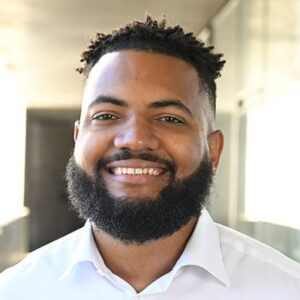 Exalumno de la UPR seleccionado en prestigioso instituto médico de EE.UU. para continuar su formación postdoctoral