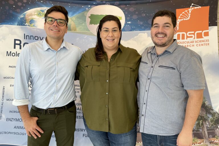 Estudiantes Investigadores de “El Molecular” Viajan a Prestigioso Laboratorio en Nueva York Para Hacer Investigaciones Biomédicas y en Baterías