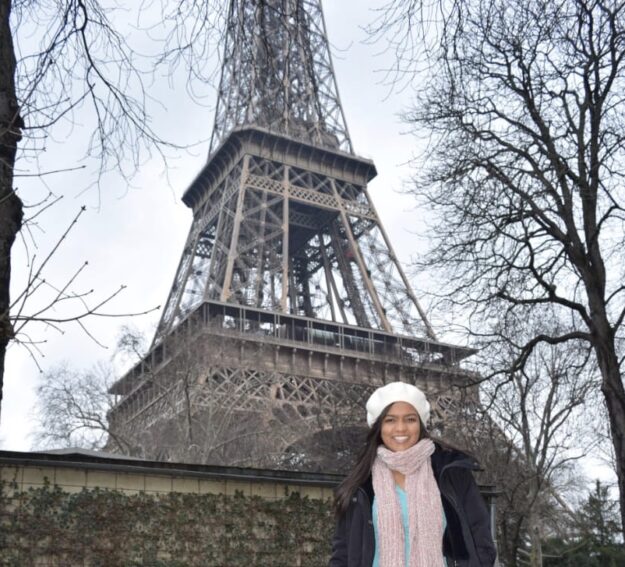 Julissa Gonzalez Villegas estudiante investigadora de El Molecular en Francia Julissa: Una Historia Única Y Un Ejemplo De Superación