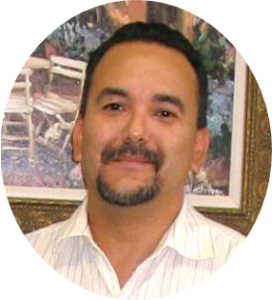 Foto del Dr. Wilfredo Resto del Dept. de Química