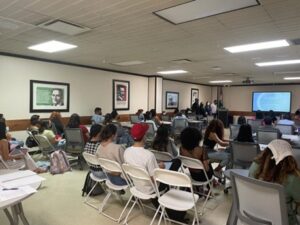 CHARLA CONTAMINACIÓN AMBIENTAL Foto 4