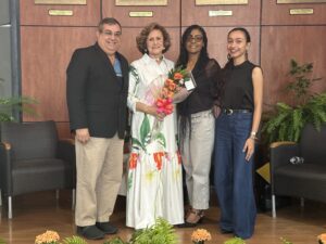 Presentan una nueva publicación que revela una perspectiva integral de las obras de Manuel Méndez Ballester