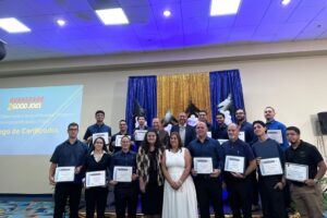 Entregan certificados a estudiantes del Programa de Asistente de Mecánica de Aviación